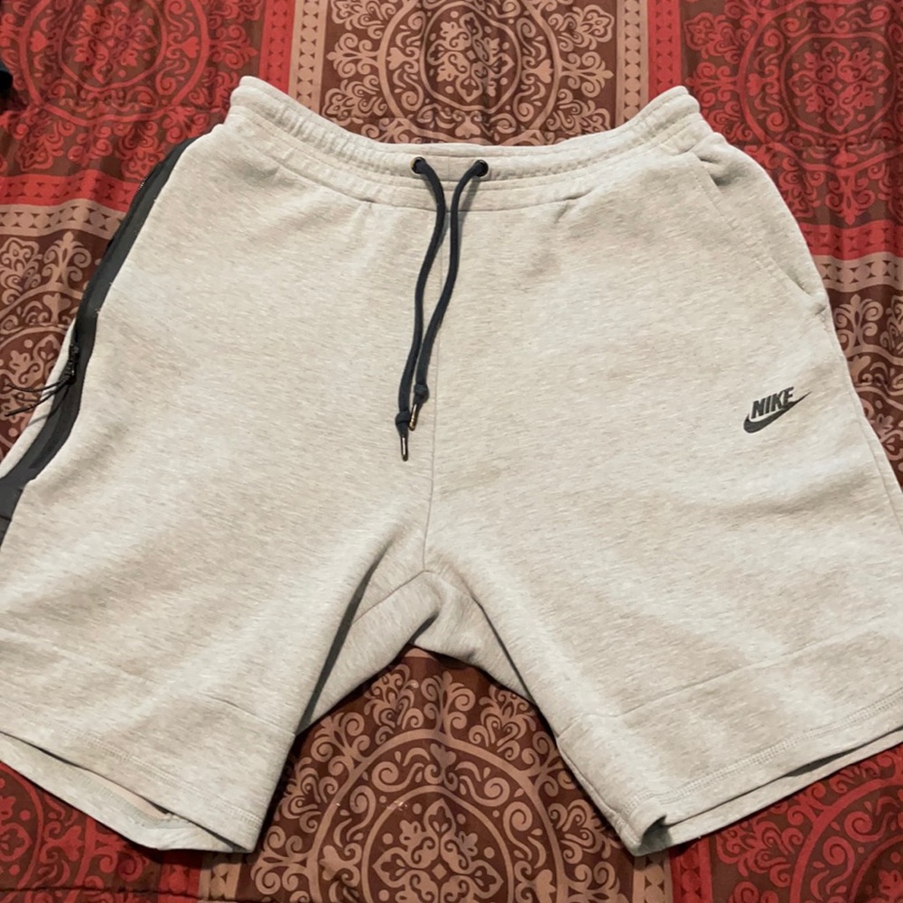 Nike, shorts, sweats
